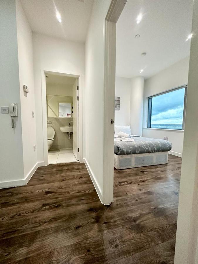 Alarabi Apartments-Two Bedrooms Apartment 克罗伊登 外观 照片