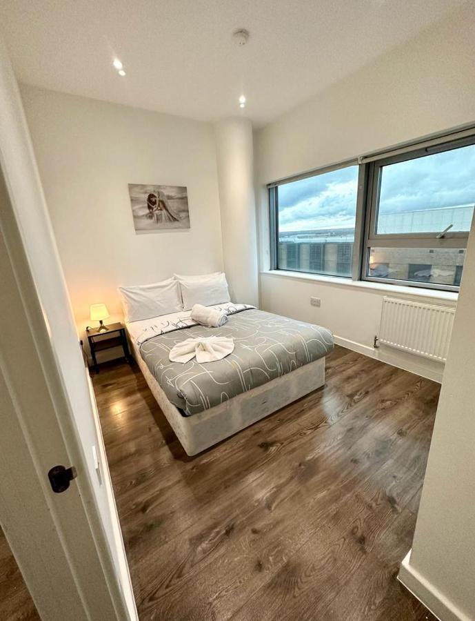 Alarabi Apartments-Two Bedrooms Apartment 克罗伊登 外观 照片