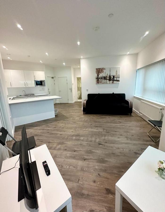 Alarabi Apartments-Two Bedrooms Apartment 克罗伊登 外观 照片